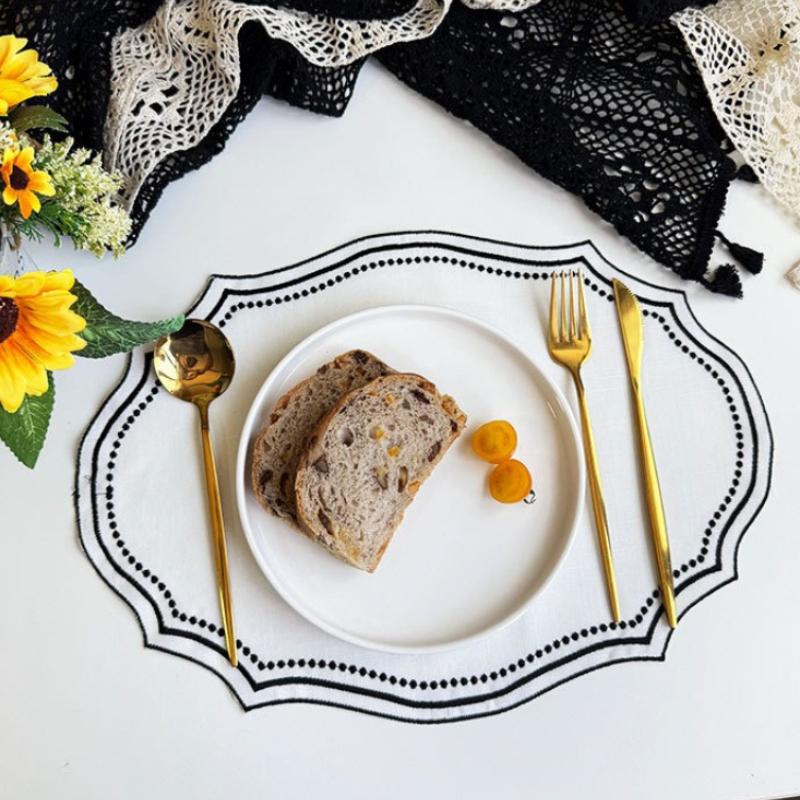 Retro Embroidered Dining Table Placemat French Lace Placemat Washable Decorative Dining Table Napkin Family Kitchen