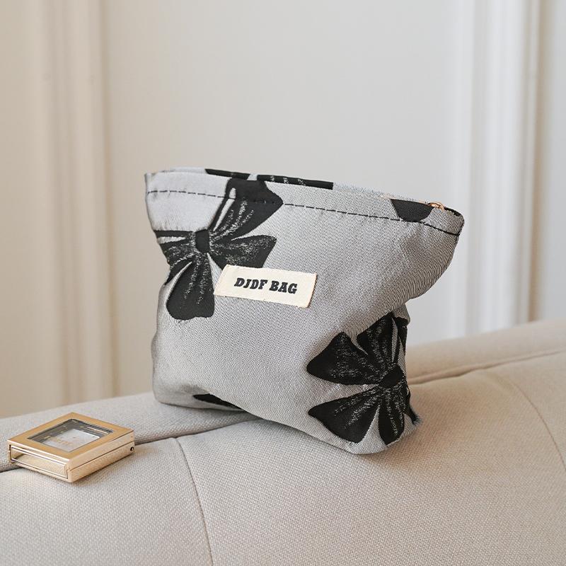 Women's Makeup Bag Small Pink Bow Makeup Lipstick Headphones Storage Bag Portable Coin Purse Commuter Card Holder Ins Style