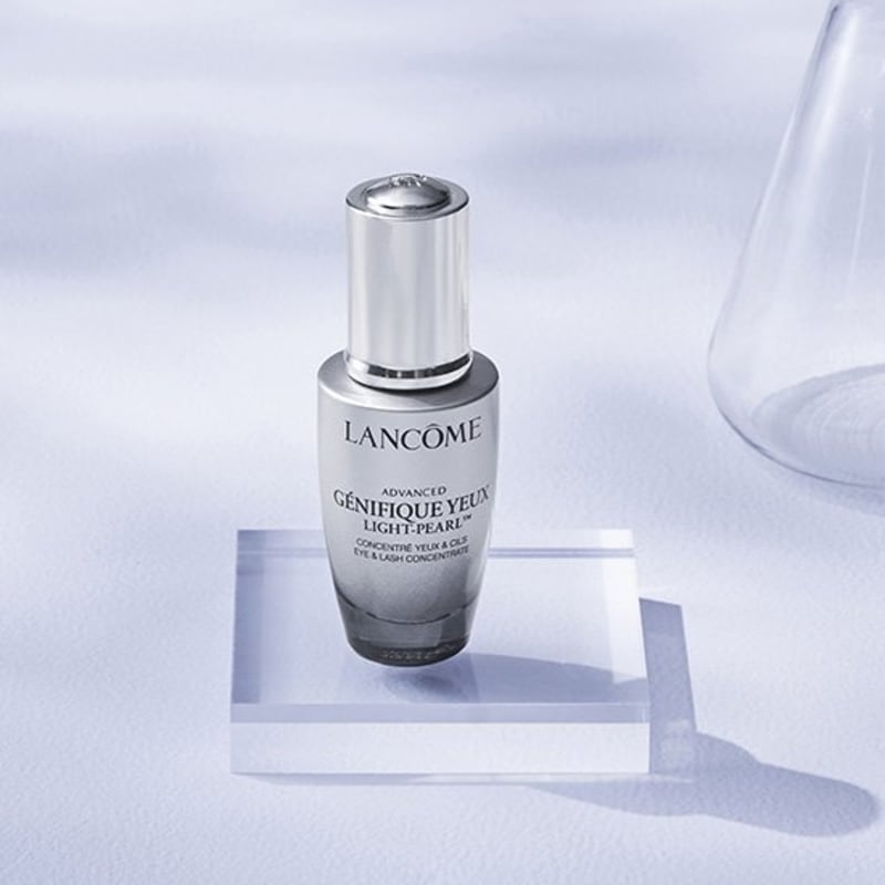 Lancome НОВЫЙ Сыворотка-активатор молодости для кожи вокруг глаз и ресниц Genifique 20 мл