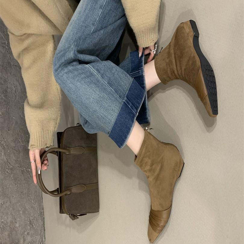 2025 осень и зима новая модель острый носок тонкий каблук высокий каблук темперамент тонкие французская мода сексуальная красота женские интернет-знаменитости короткие ботинки