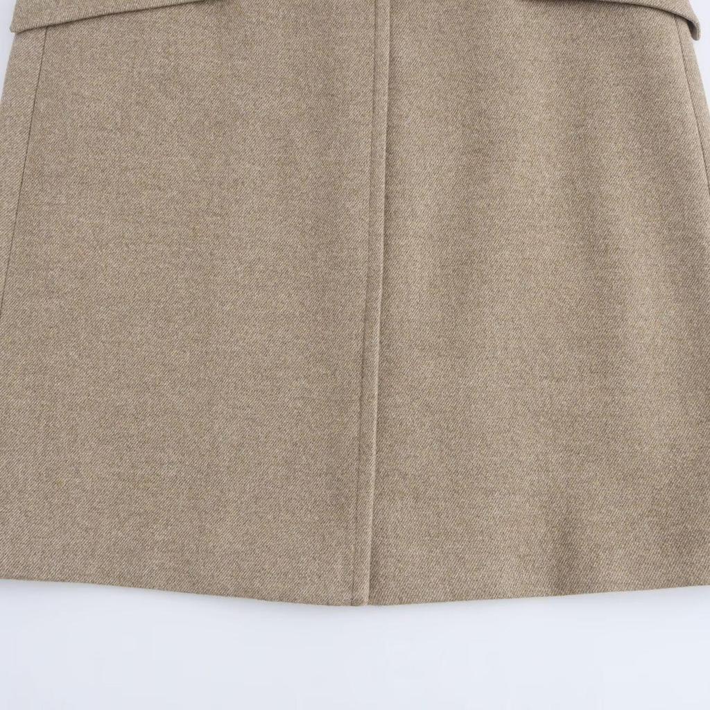 Зимняя мода для женщин 2024: Пальто из шерсти мягкого свободного кроя в европейском стиле с пуговичным декором