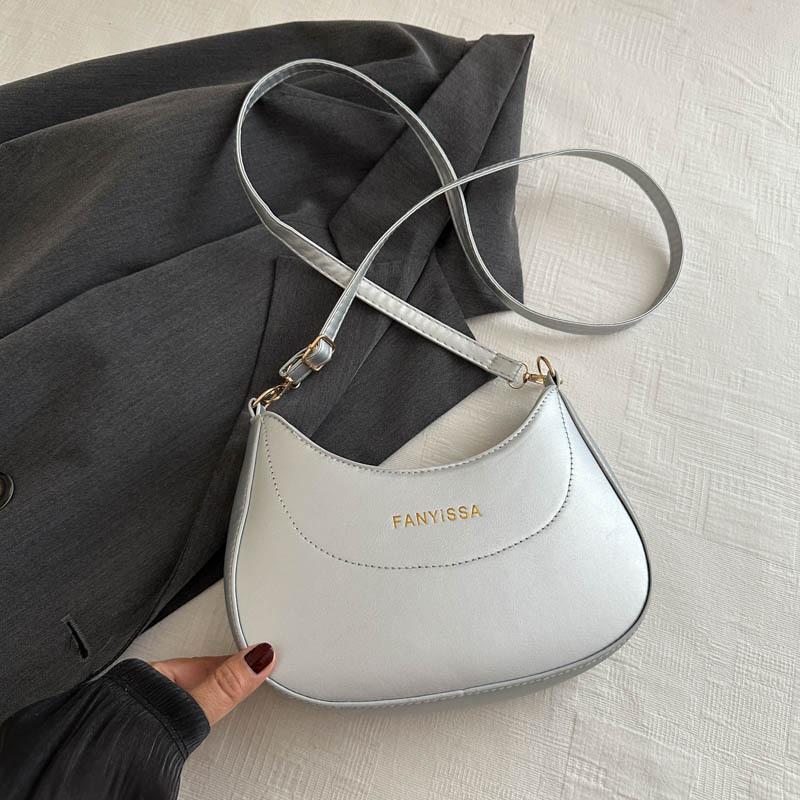 Простая и модная сумка для поездок на работу в форме полумесяца Простая и модная сумка через подмышку Новая летняя сумка через плечо высокой стоимости