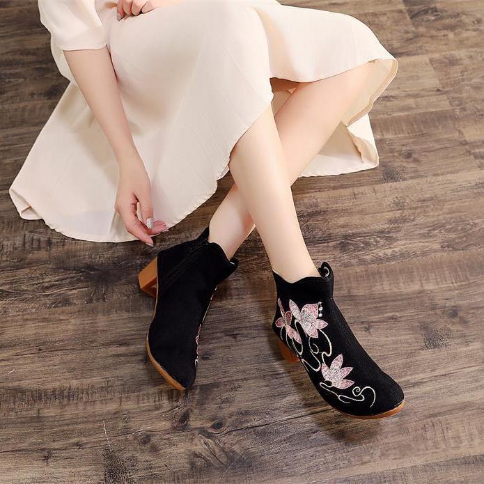 Модные женские зимние сапоги с вышивкой в этническом стиле, осенние и зимние женские хлопковые зимние сапоги, высокие женские сапоги на высоком каблуке