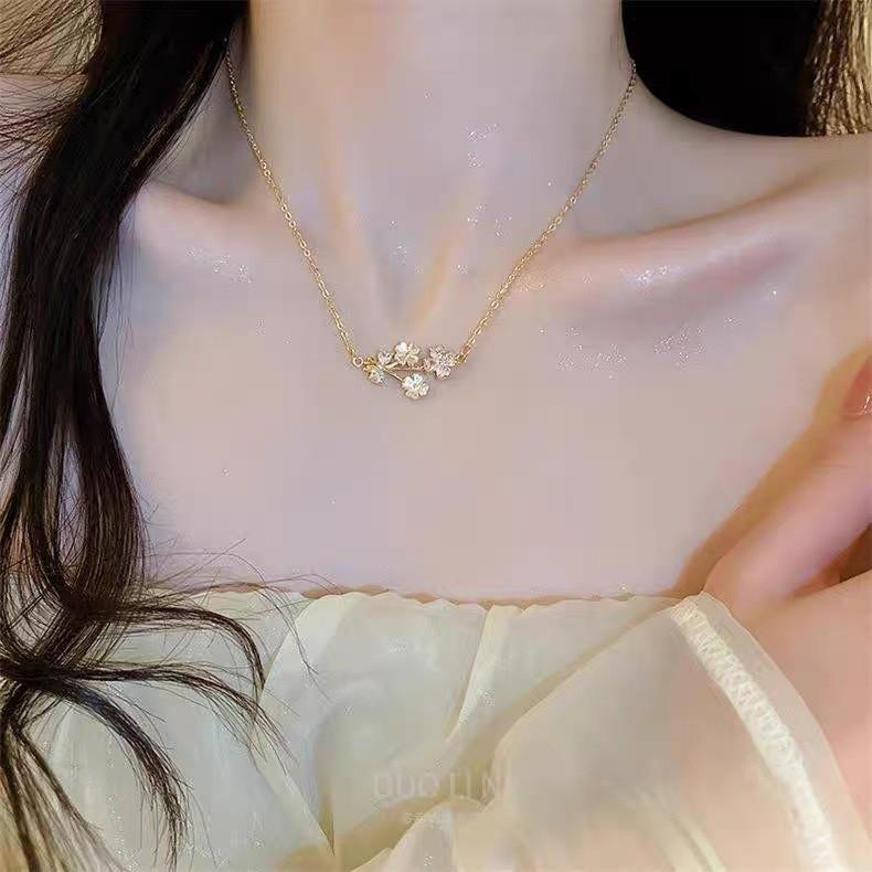 Простой темперамент Золотое колье-бини женское