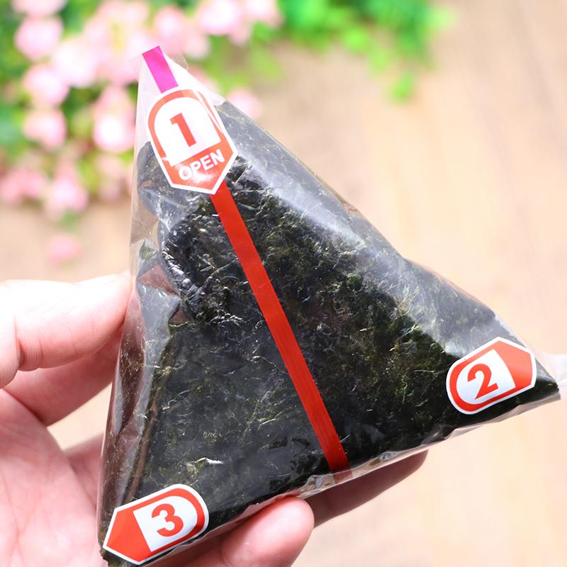 100pcs Japanese Double-Layer Triangle Sushi Bags Rice Balls Nori Sushi Packaging Bags Disposable Food-Grade Packaging Easy Tear