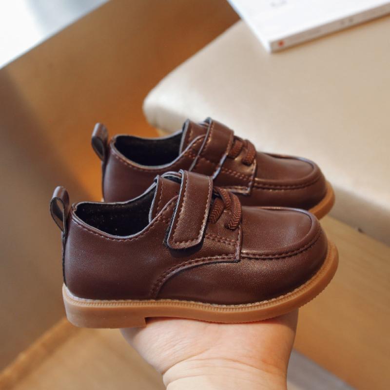 Новая корейская версия, детская кожаная обувь, модная детская обувь для малышей, мягкие однотонные туфли для мальчиков, однотонная повседневная обувь