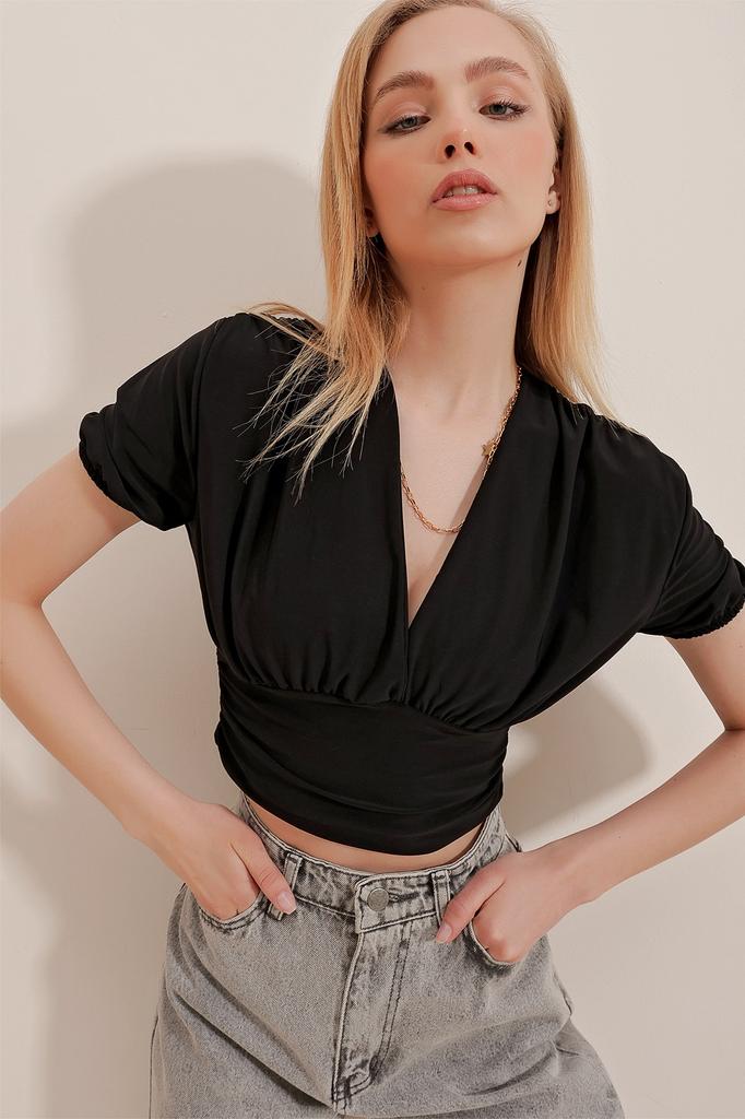 Women's Blouse New Season Fashion Black V-Neck Watermelon Sleeve Crop Knitted Blouse