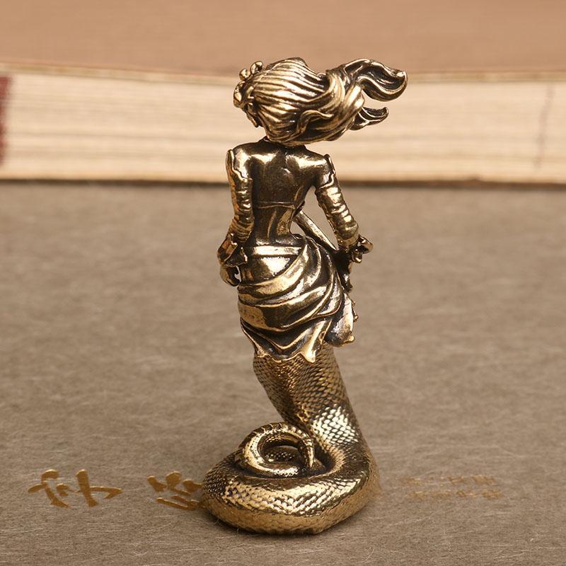 Brass Medusa Snaker Tea Pet Figurines Desk Decoration Home Decor Accessories for Living Room