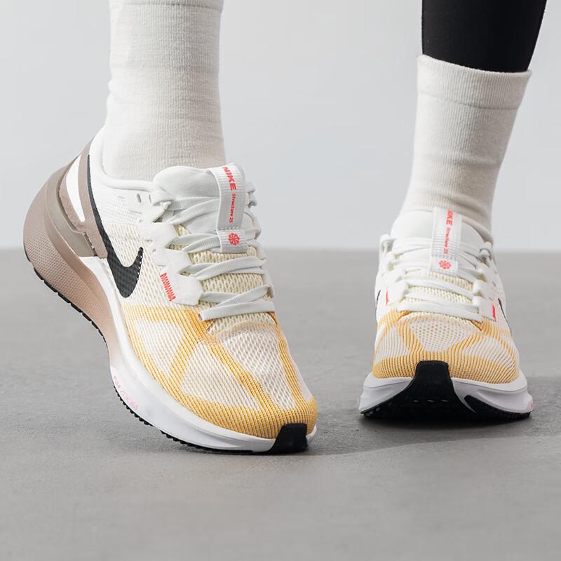 Nike Женские беговые кроссовки DJ7884