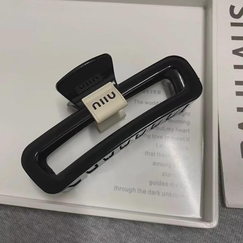 Корейская длинная акриловая заколка для волос на затылке — простой и универсальный дизайн