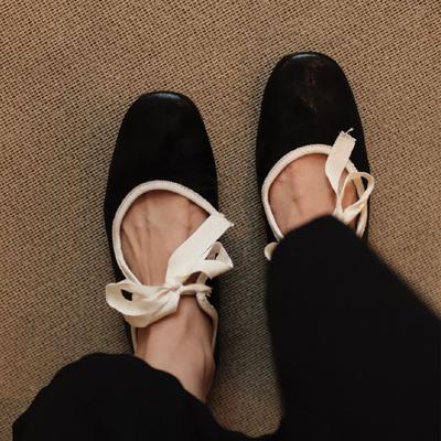 Версия из овчины~ Ретро туфли-балетки с круглым носком и контрастной расцветкой на плоской подошве, на шнуровке, французские туфли с открытым верхом, универсальные туфли Мэри Джейн