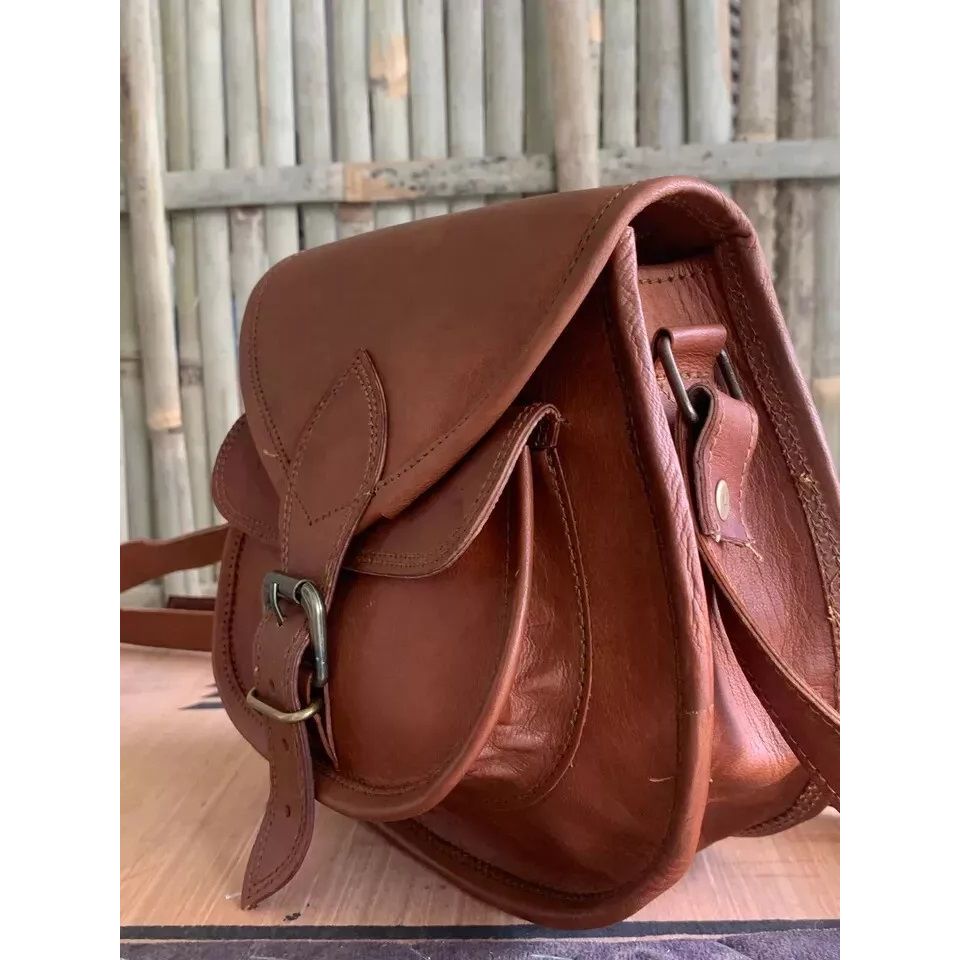 Винтажная седельная сумка через плечо из кожи, сумка-мессенджер ручной работы коричневого цвета.