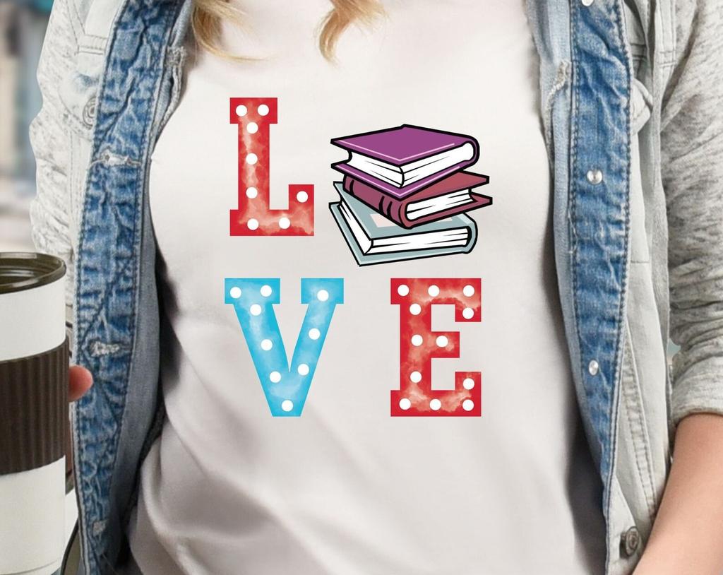 Love Books, book lovers tshirt, teachers gift, looks good in black, tshirt for book readers, readers shirt