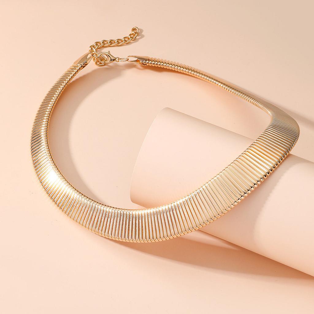 Exaggerated Metal Necklace, Temperament, Personality, High-end Feel, Light Luxury Women's Collar