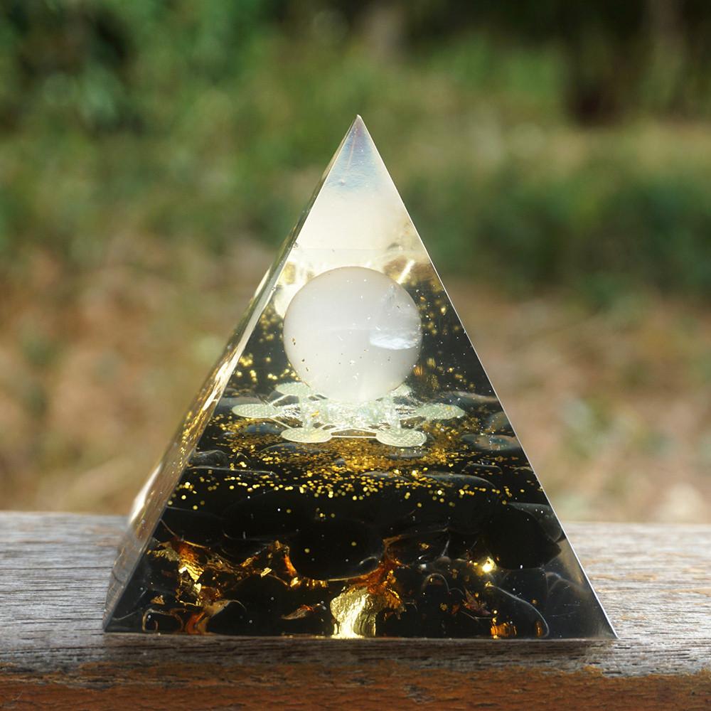Luxurious Amethyst Pyramid Crystal Energy Orgone Home Ornament Perfect For Relaxation And Gift Giving