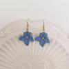 Модные серьги-крючки с синим цветком - элегантные серьги в японском и корейском стиле