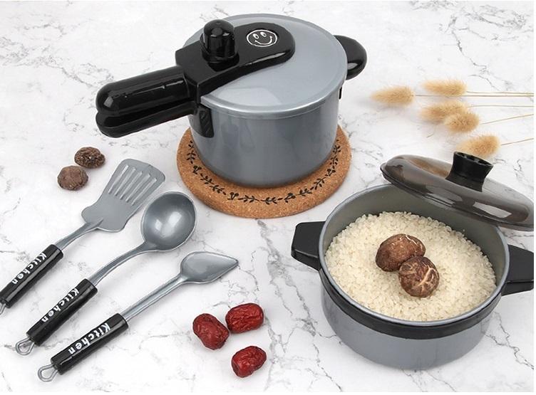 Large set of kitchen utensils, furniture, educational toys, children's food