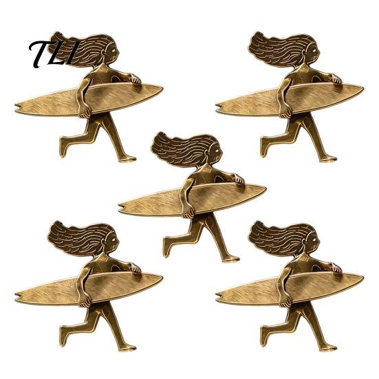 Coat Brooch Accessory 2/3/5Pcs Retro Surfing Girl Pin, Holding Surfboard Vintage Clothing Alloy Badge, Decorative Pin for Bags Scarves