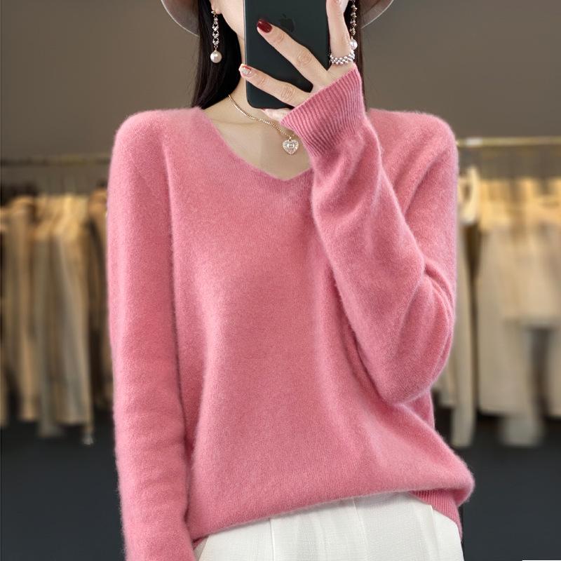 Women's V-Neck Wool Sweater: New Autumn/Winter Solid Color, Loose Fit, Versatile Style.