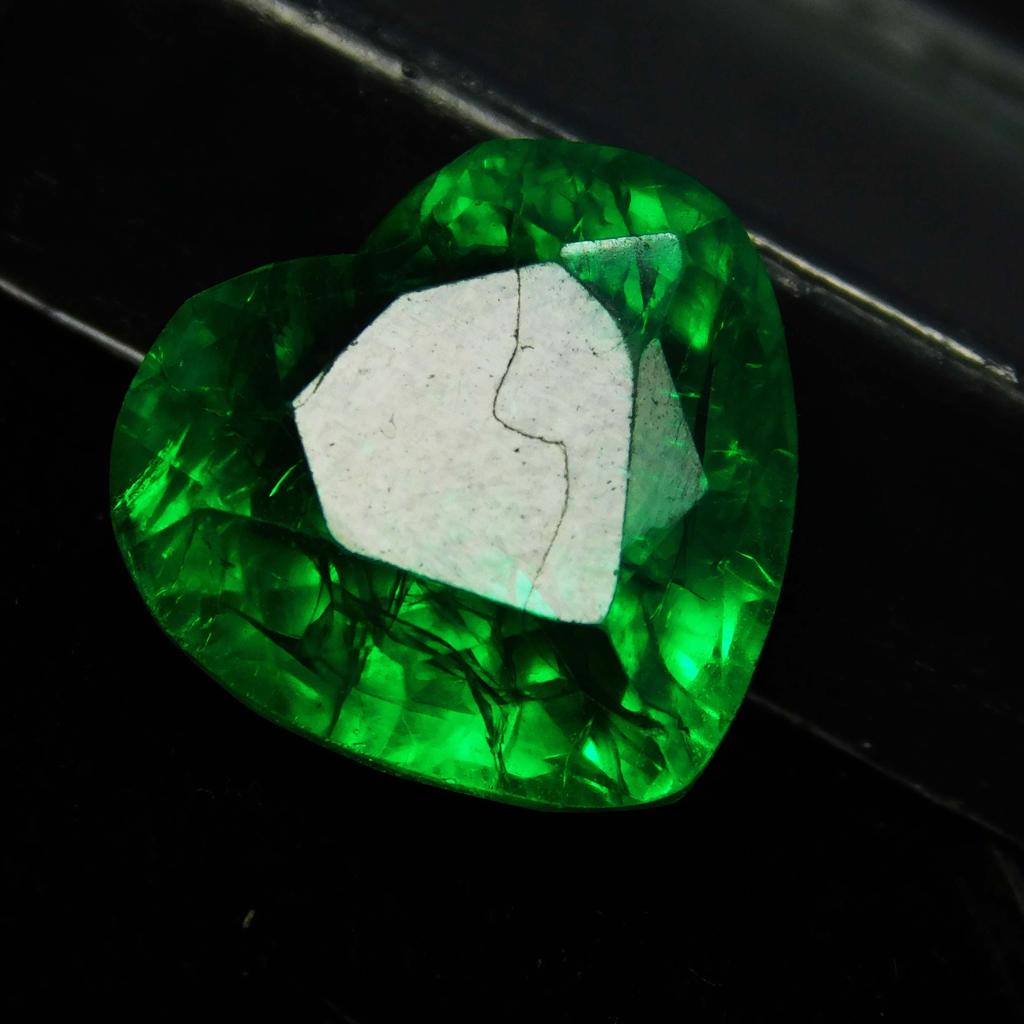 Natural Green Emerald Loose Gemstone Heart Cut 10 ct Colombian for Jewelry Making and Crafts