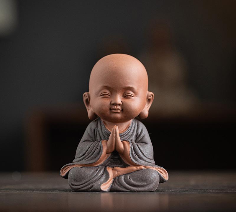 Керамика Маленький монах Фигурка маленькая статуэтка Креативные украшения для дома, комнаты, офиса Китайские специальные сувениры