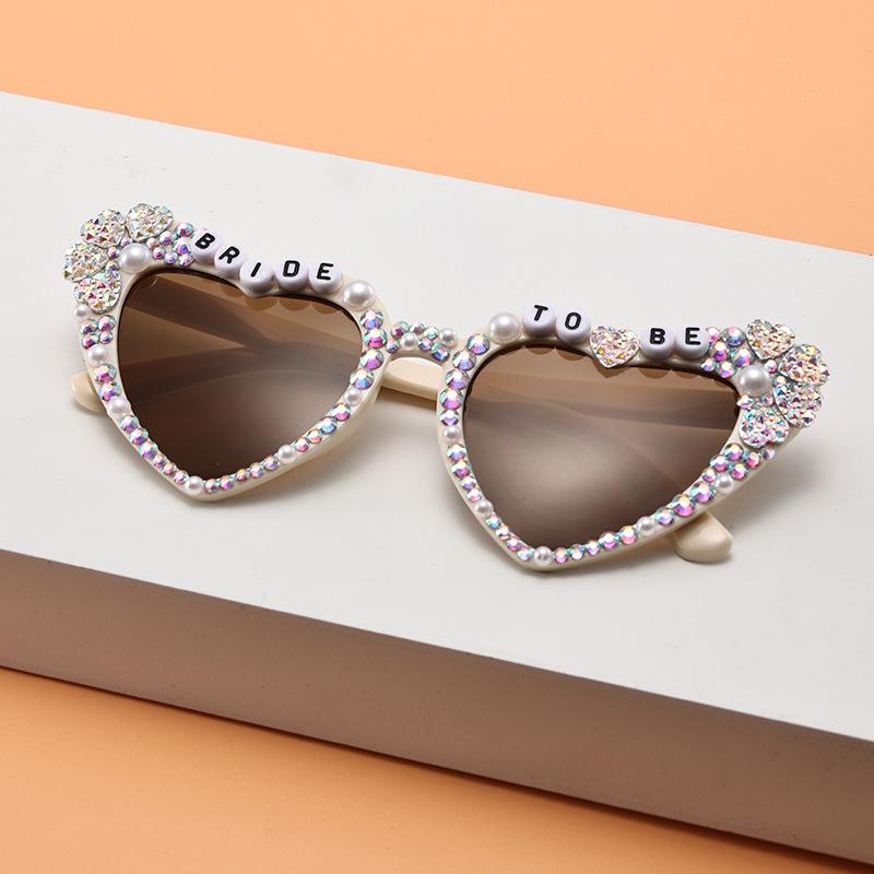 Bridal sunglasses BRIDE fashion rhinestone inlaid bride letters pearl peach heart bachelorette party sunglasses