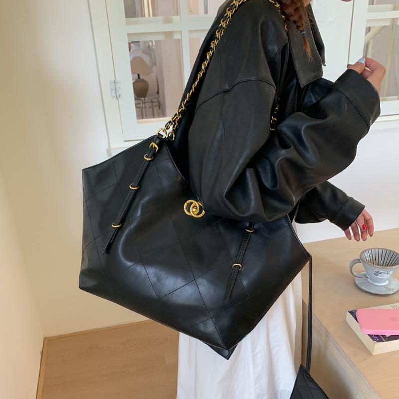 Сумка-цепочка ромбовидной формы женская большой вместимости 2025 новая модная осенне-зимняя универсальная на плечо, кроссбоди, сумка-тоут для поездок на работу