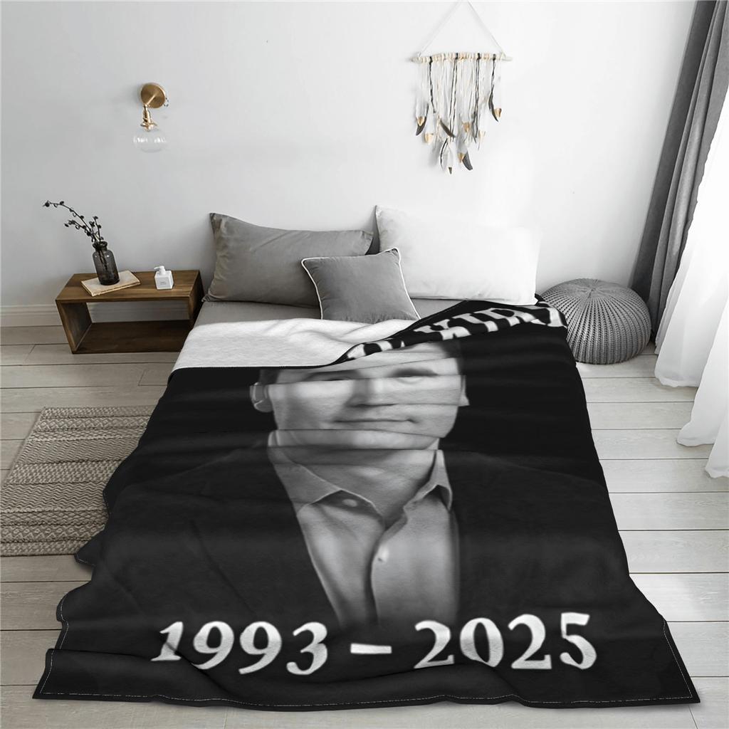 Charlie Kirk Shoot Blankets Super Warm Aesthetic Plush Throw Blanket For Students Home Decor Flannel Bedspread Bed Cover