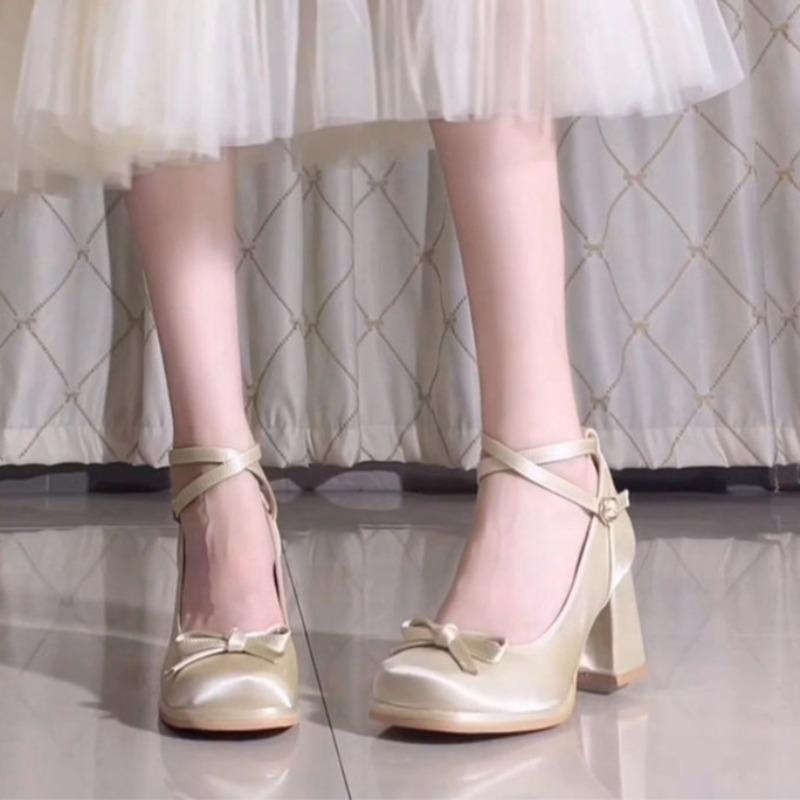 Модная женская обувь Французский стиль Платформа Одинарные туфли Модные туфли на высоком каблуке с бантом-бабочкой Туфли Мэри Джейн Высококачественные шелковые туфли-лодочки для платья
