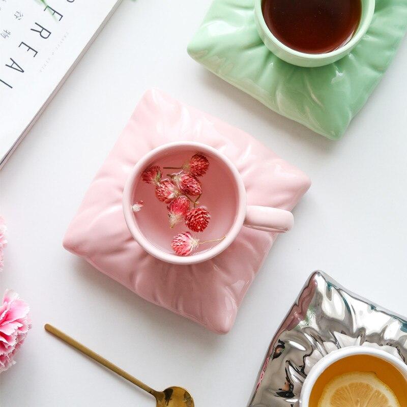 Скандинавская креативная керамическая кофейная чашка с набором блюдец, фарфоровая чайная чашка с ручкой, домашняя кружка для молока, офисная посуда для напитков