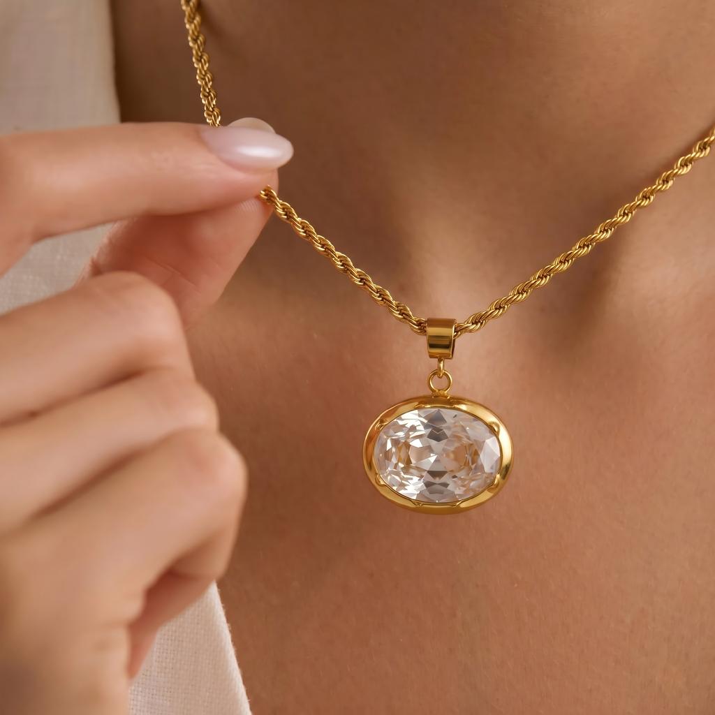 Сертификат CE Нержавеющая сталь PVD Покрытие 18 каратным золотом AAA Овальный цирконий Подвеска Открытый Чокер Манжета Торк Ожерелье East West Jewelry