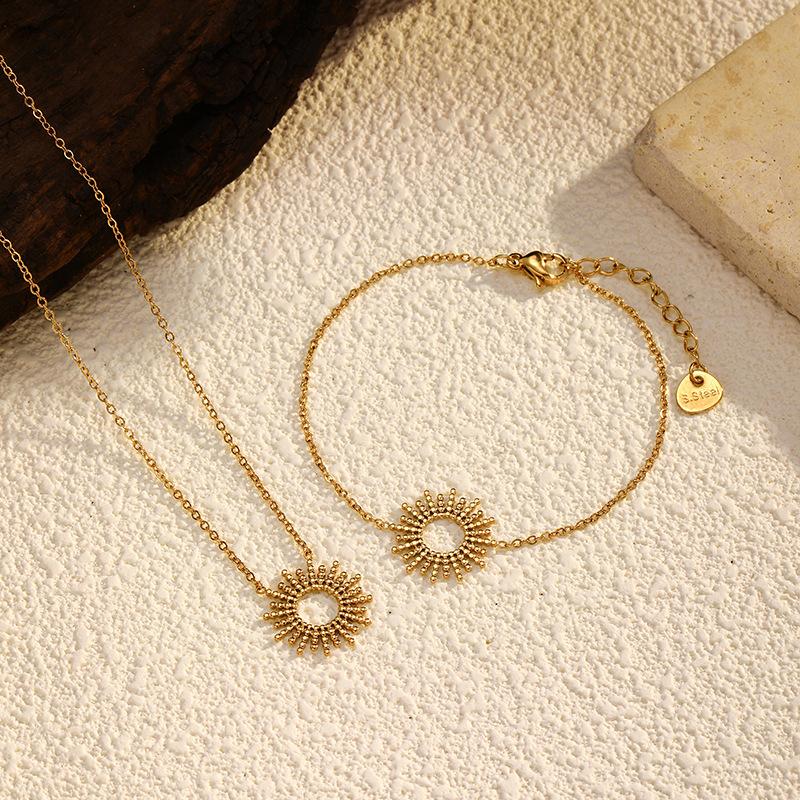 Europe and the United States hot-selling sunflower series niche jewelry accessories fashion necklace bracelet K series light luxury women's simple