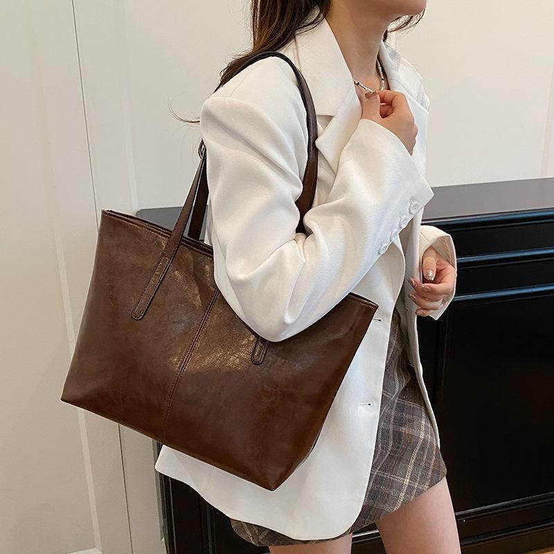 Retro large bag women's fashion simple shoulder handbag large capacity underarm tote bag