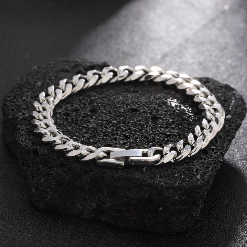 Men's titanium steel bracelet, non-fading Cuban chain, high-end versatile hip-hop accessory, niche minimalist jewelry for women