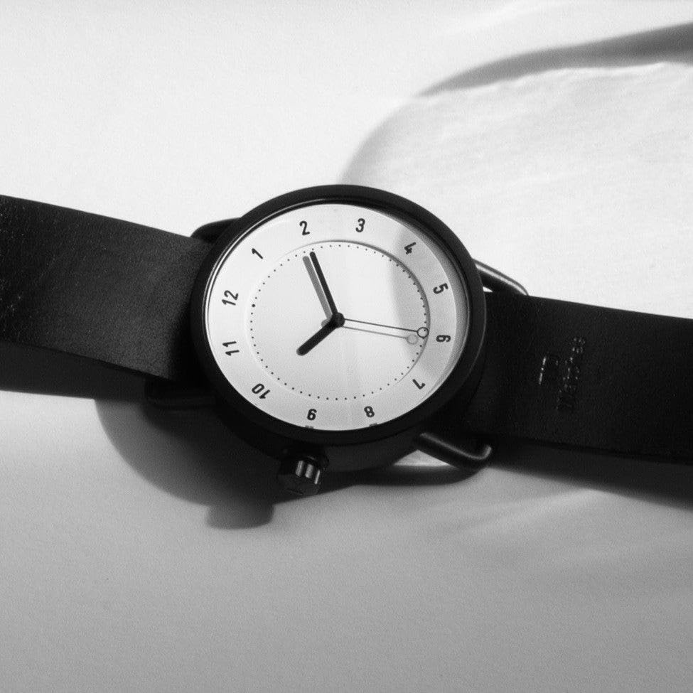 TID Watches Часы №1 Белый циферблат Черный кожаный ремешок Черная пряжка Кварцевые Вдохновлены скандинавским шведским дизайном 36 мм