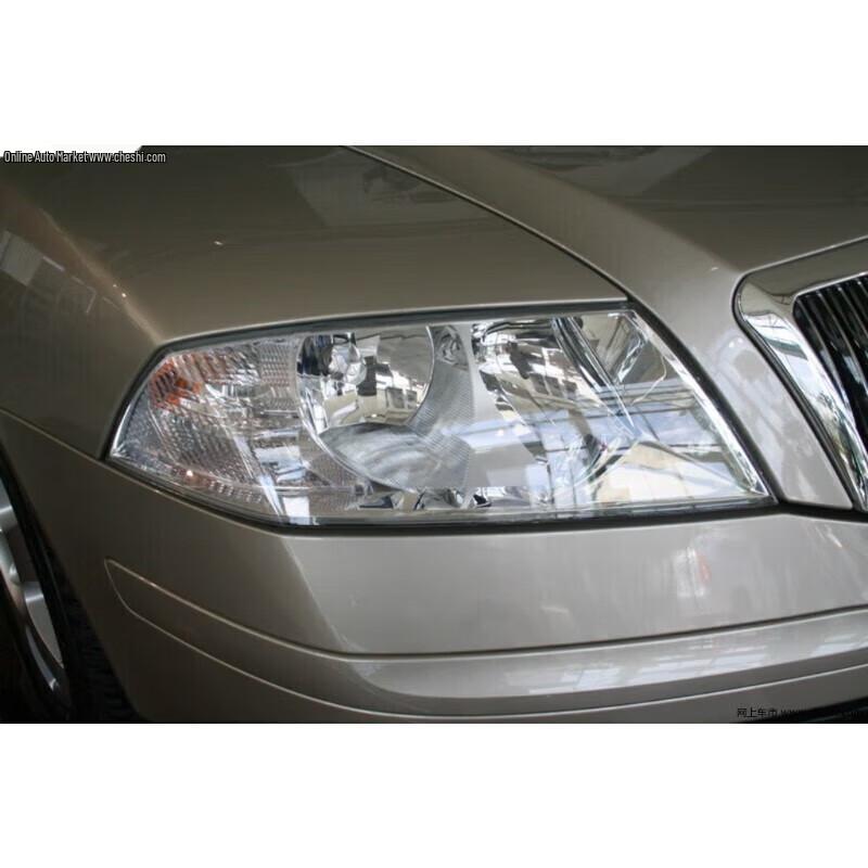 Фара в сборе для Skoda Octavia моделей 2007-2009 годов