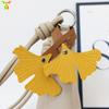 Изысканный осенний брелок для сумки из кожи в виде листа гинкго