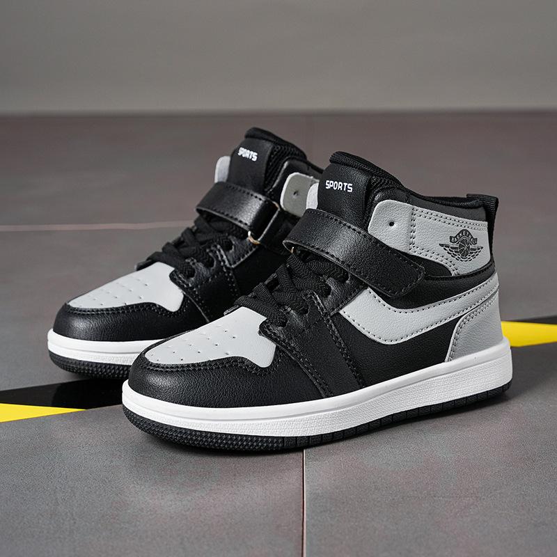 Модные водонепроницаемые кроссовки на высокой подошве для мальчиков, кеды, осенние, для учеников средней школы, модные, универсальные, трендовые, нескользящая кожаная поверхность, детские