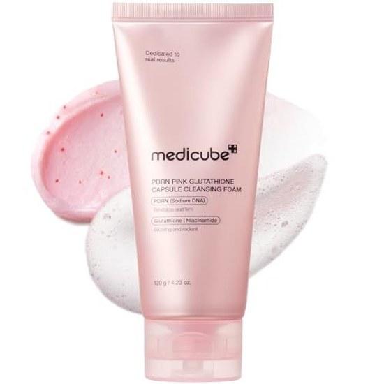 Очищающая пенка Medikube PDRN Pink Capsule