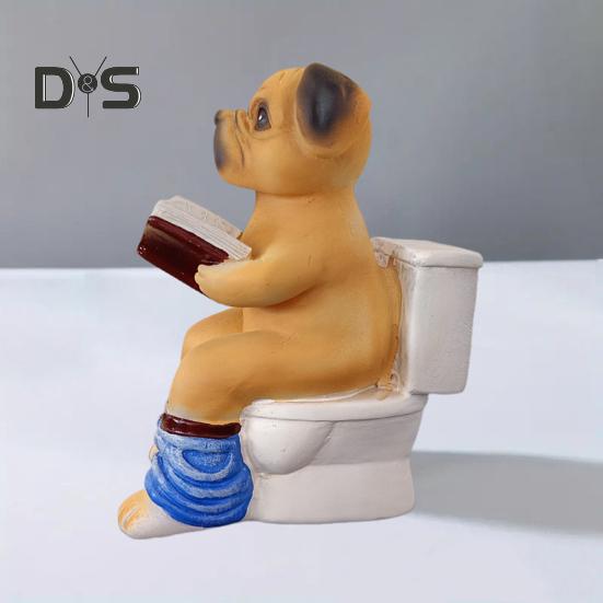 Статуэтка мопса, сидящего на унитазе и читающего книгу, статуэтка из смолы собаки, скульптура щенка, украшение для домашнего офиса и рабочего стола, орнамент