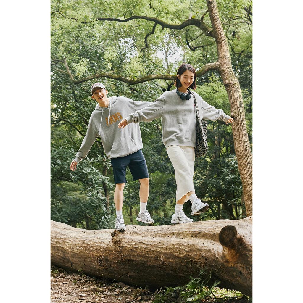 New Balance Кроссовки унисекс 725 серебристо-белый металлик ML725B