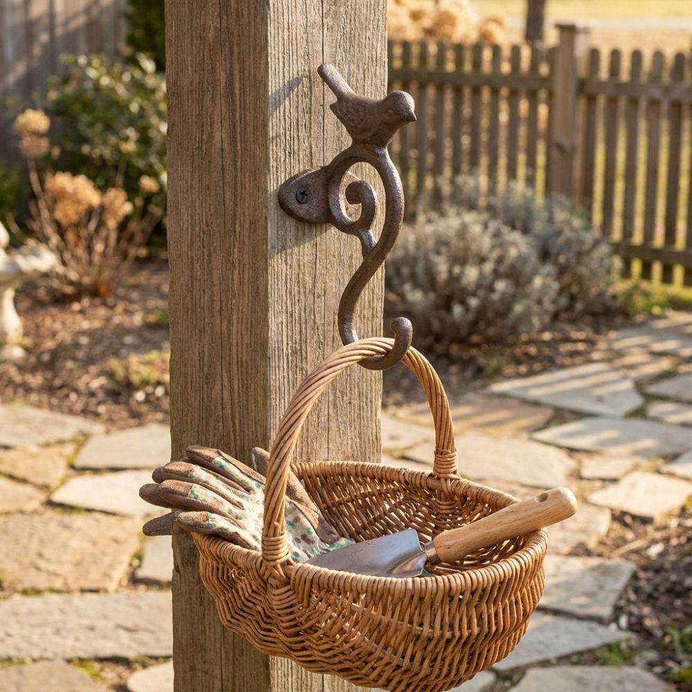 Rustic Cast Iron Wall Hook Decorative Wall Mounted Rack Creative Vintage Bird Coat Hanger Glove