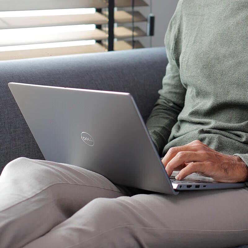 Dell Ноутбук Inspiron 15 3530 (Китайская версия)