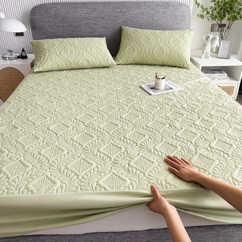 Стеганый водонепроницаемый чехол для матраса, эластичная простыня с тиснением, защитная накладка для кровати для спальни, отеля, утолщенное покрывало на кровать