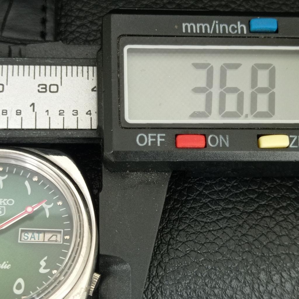 ВИНТАЖНЫЕ МУЖСКИЕ АВТОМАТИЧЕСКИЕ ЧАСЫ SEIKO 5 ЯПОНИЯ ЗЕЛЕНЫЙ ЦВЕТ ЦИФЕРБЛАТ a708539-1