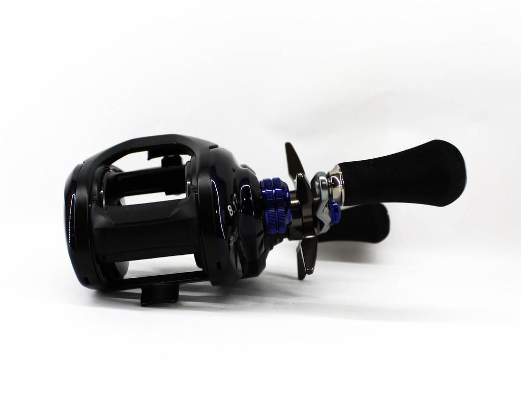 Продажа Катушка Daiwa Baitcast Saltist TW 400XH PE Special Правая рука (2638)