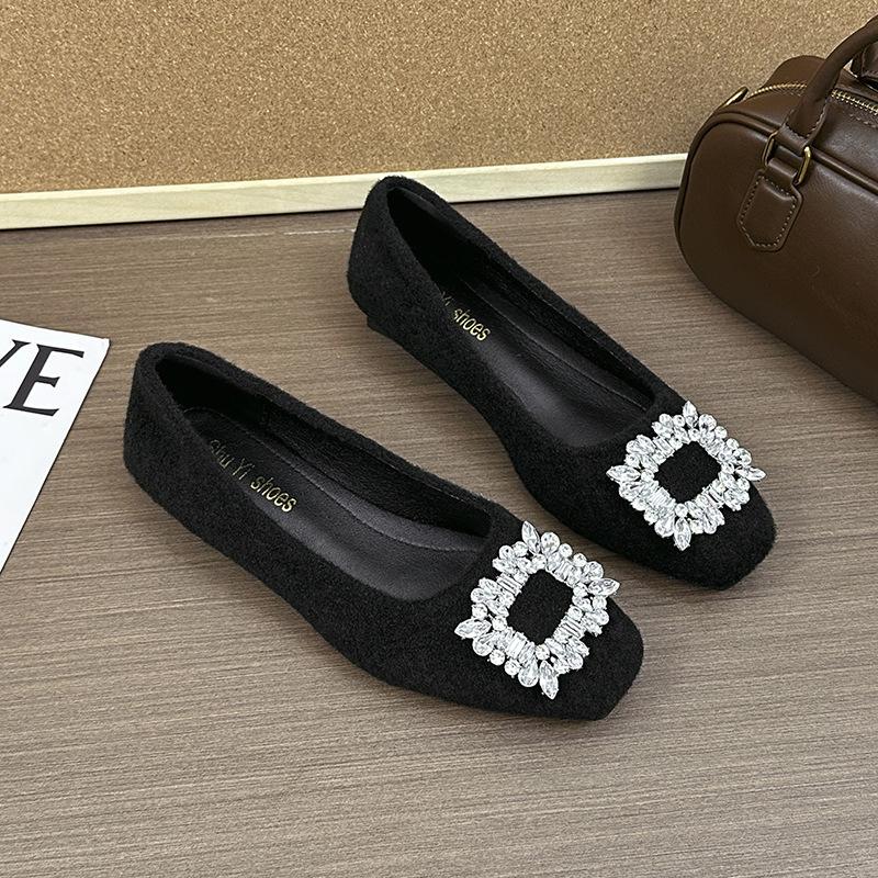 Французские вечерние туфли 2025 осень новинка плоская подошва квадратный носок маленький ароматный ветер одна педаль нежные с мелким вырезом одинарные туфли женская обувь