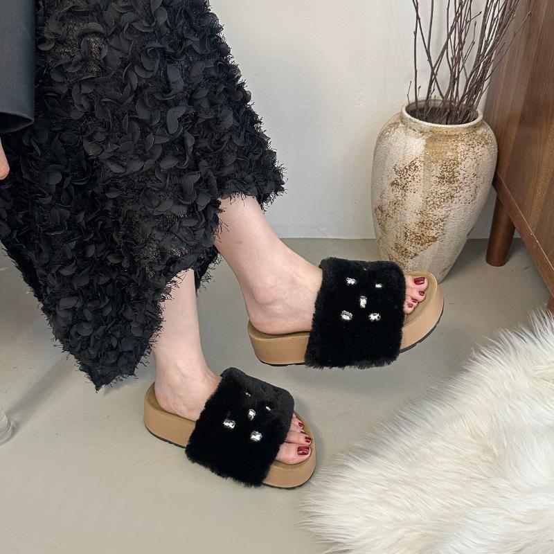 Fashion High Quality Slippers Home Winter Casual Designer Shoes Women 2025 New Luxury Slides Fashion Elegant Footwear