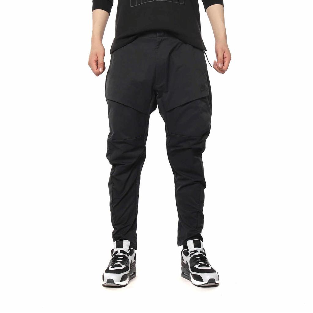 Nike СПОРТИВНАЯ ОДЕЖДА ТЕХНИЧЕСКИЙ ПАКЕТ Брюки-карго Мужские Средние 930282-010