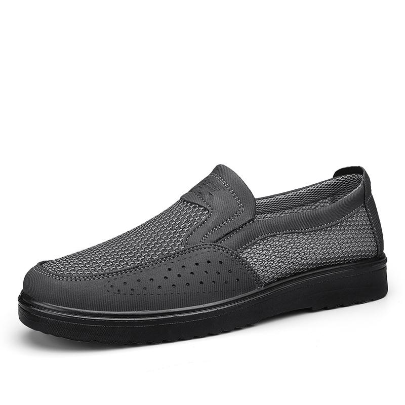 Fashion 2024 New Men Sneakers Lightweight Breathable Slip-On Flats Shoes Men Casual Mesh Shoes Luxury Summer Dress Shoes